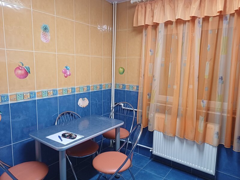Gorjului Apartament cu 2 camere zona Apusului acces la Metrou Gorjului