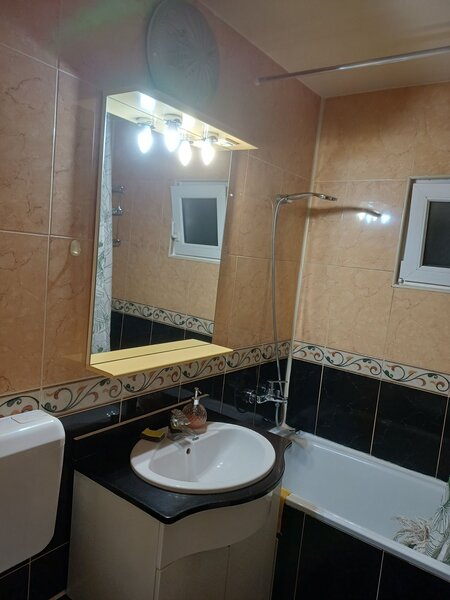Gorjului Apartament cu 2 camere zona Apusului acces la Metrou Gorjului